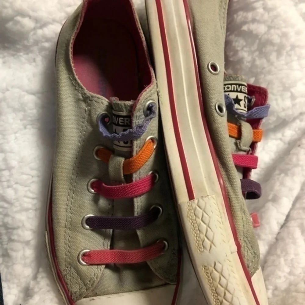 Girls Converse